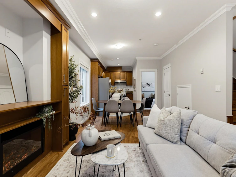 2139 Triumph Street, Vancouver, BC, V5L 1L1 - 7