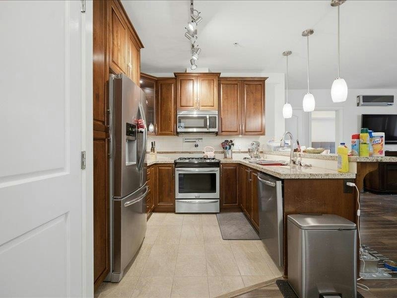 103-2860 Trethewey Street, Abbotsford, BC, V2T 0G5 - 9
