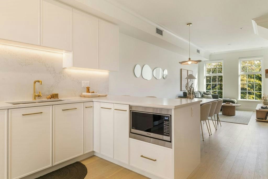 221-7789 Yukon Street, Vancouver, BC, V5X 2Y4 - 10