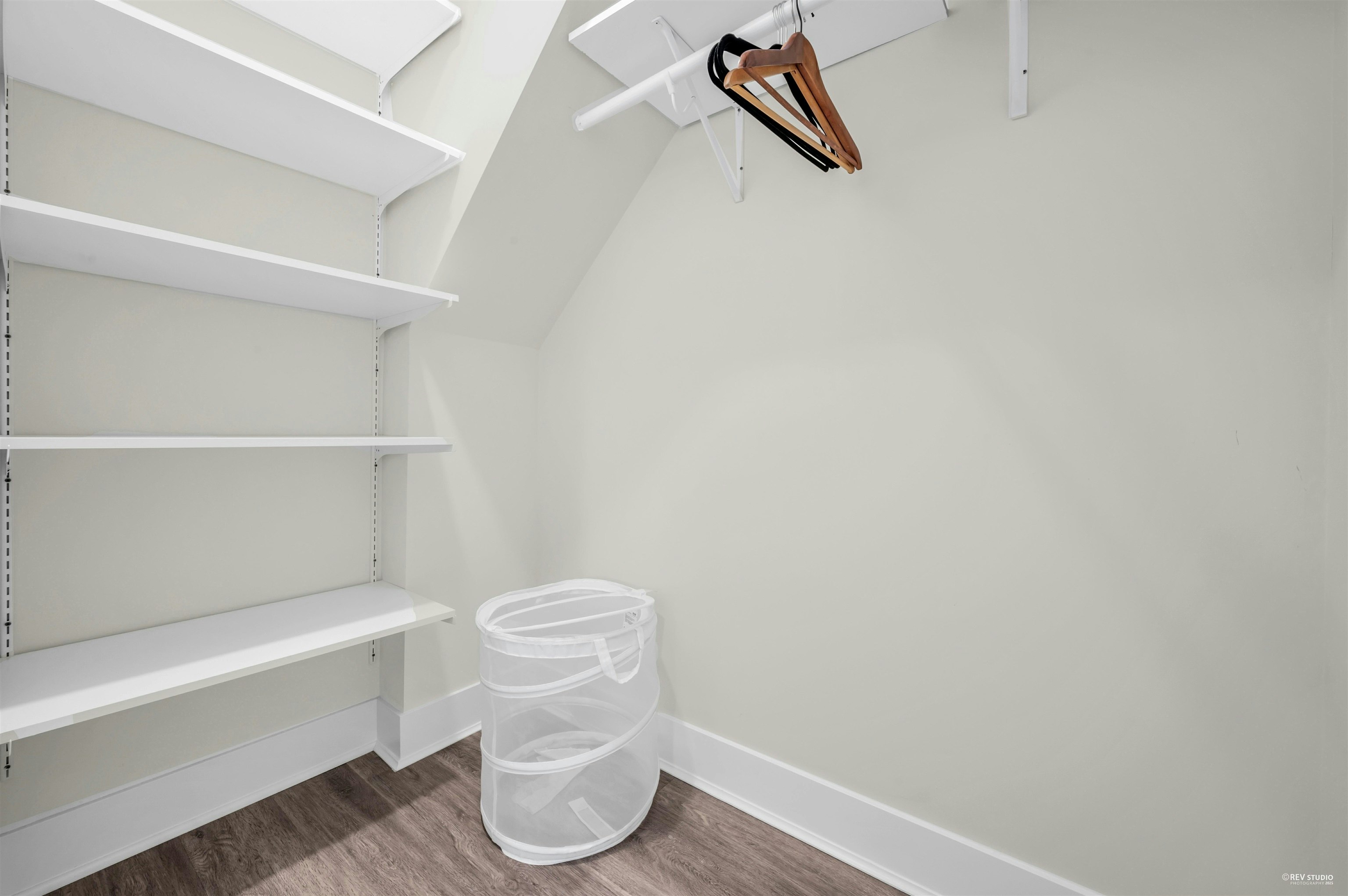 768 Garden Dr, BC, Vancouver, BC, V5L 0C9 - 9