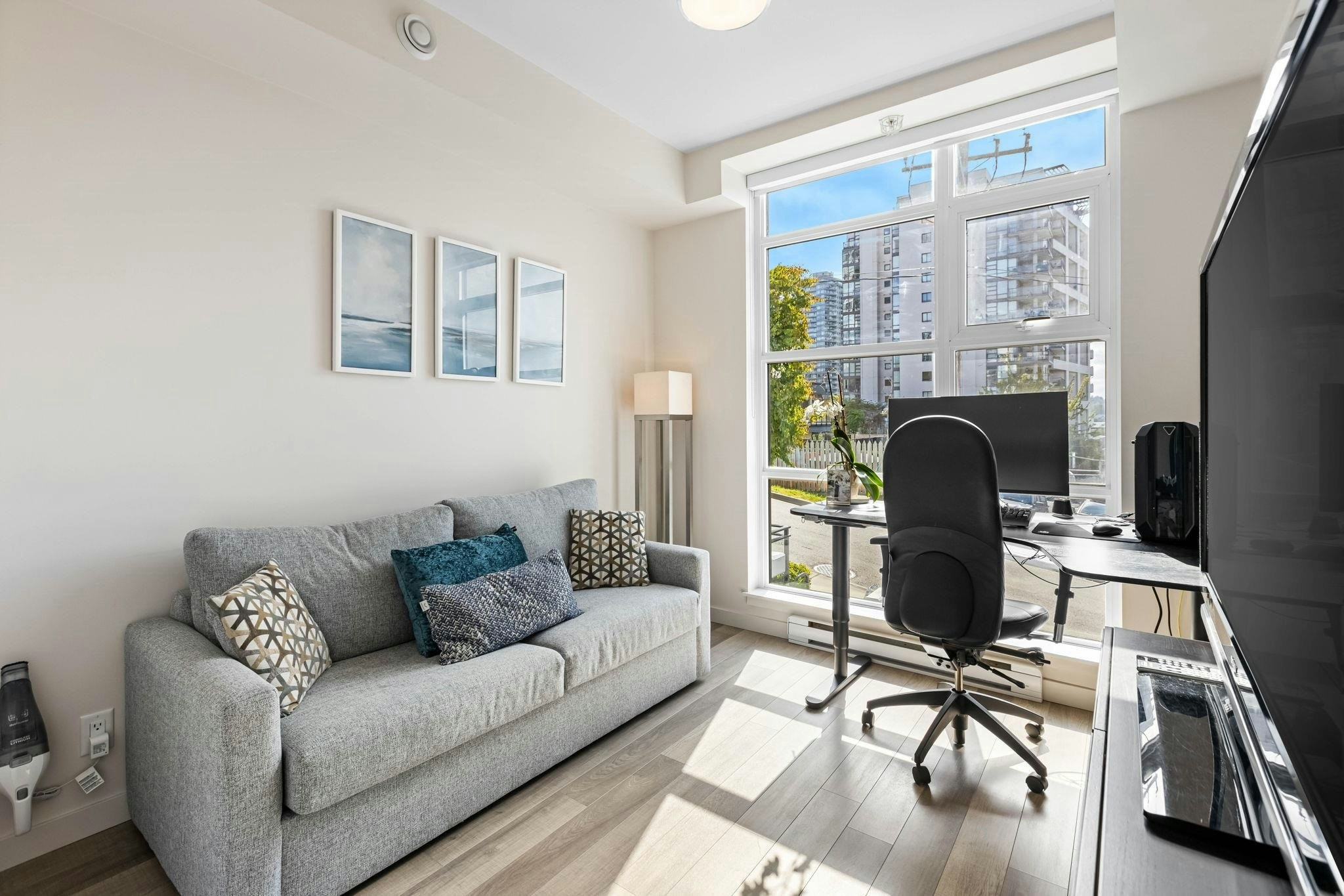 1013 Quebec Street, New Westminster, BC, V3M 0M3 - 9