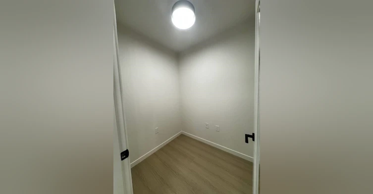 403-2015 St. Johns St BC, Port Moody, BC, V3H 0N5 - 7