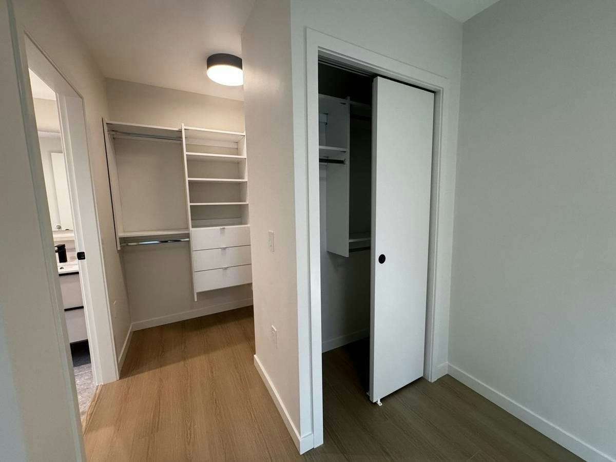 403-2015 St. Johns St BC, Port Moody, BC, V3H 0N5 - 12