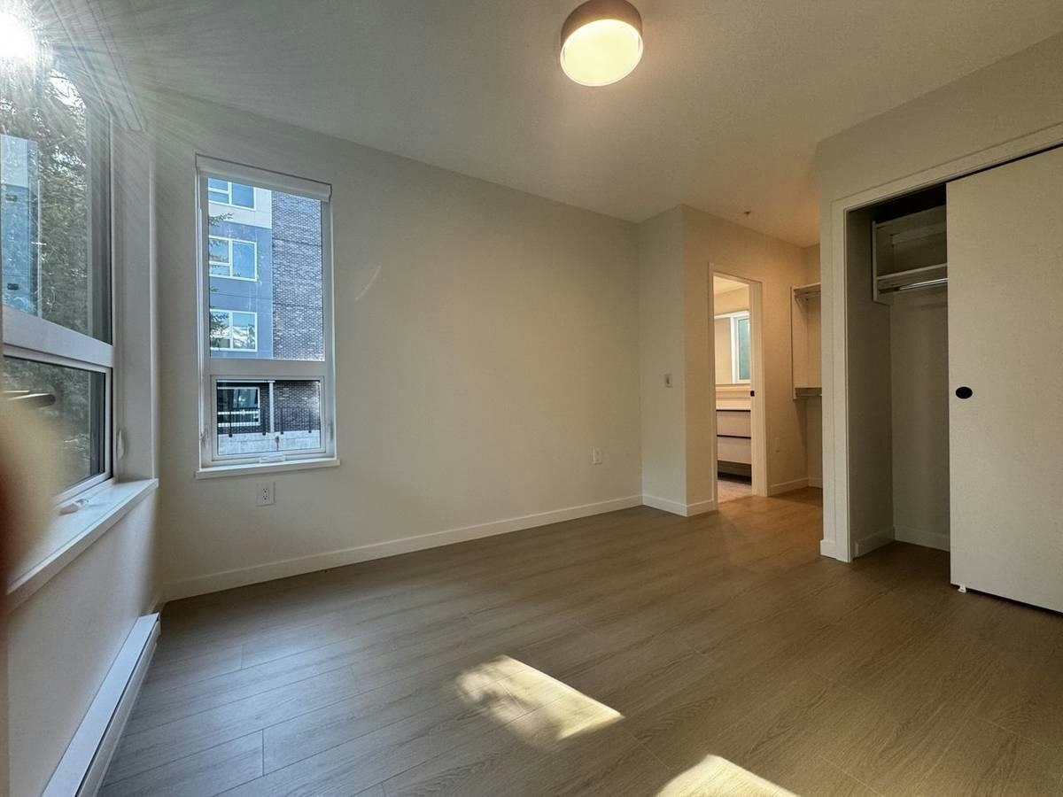 403-2015 St. Johns St BC, Port Moody, BC, V3H 0N5 - 11