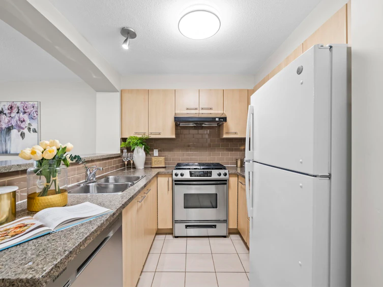 6106-5117 Garden City Road, Richmond, BC, V6X 4H7 - 12