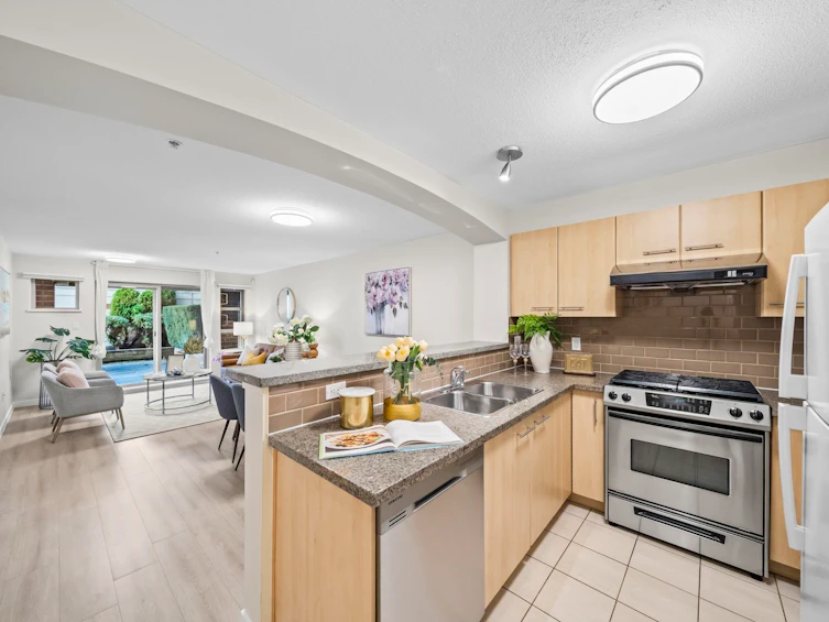 6106-5117 Garden City Road, Richmond, BC, V6X 4H7 - 11