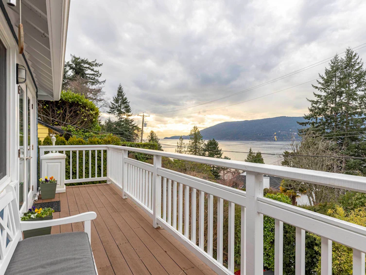 6252 Wellington Avenue, West Vancouver, BC, V7W 2H4