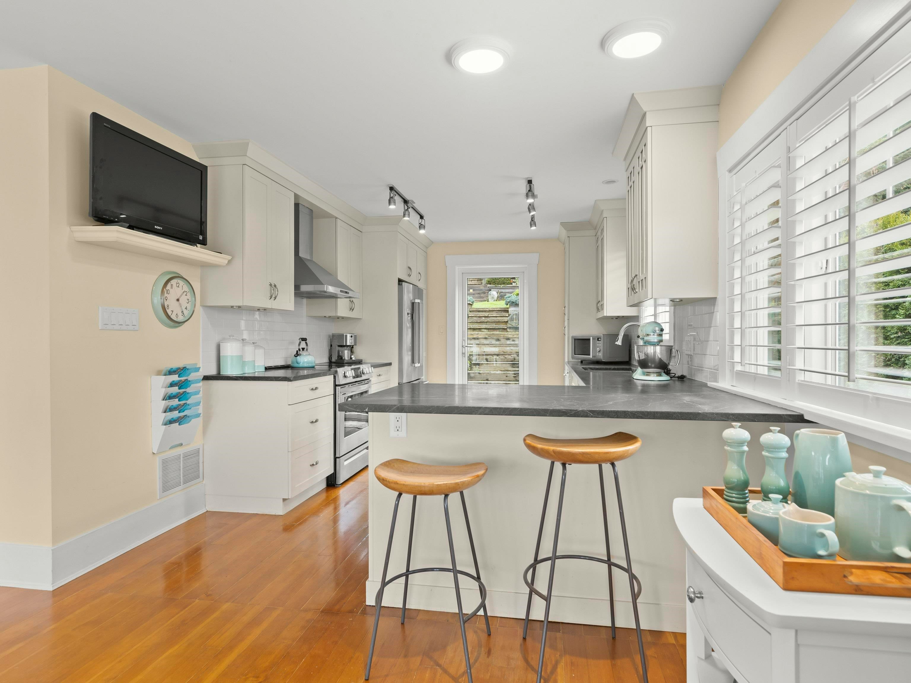 6252 Wellington Avenue, West Vancouver, BC, V7W 2H4 - 14