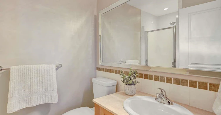 4th floor-15350 16a Avenue, Surrey, BC, V4A 1S9 - 16