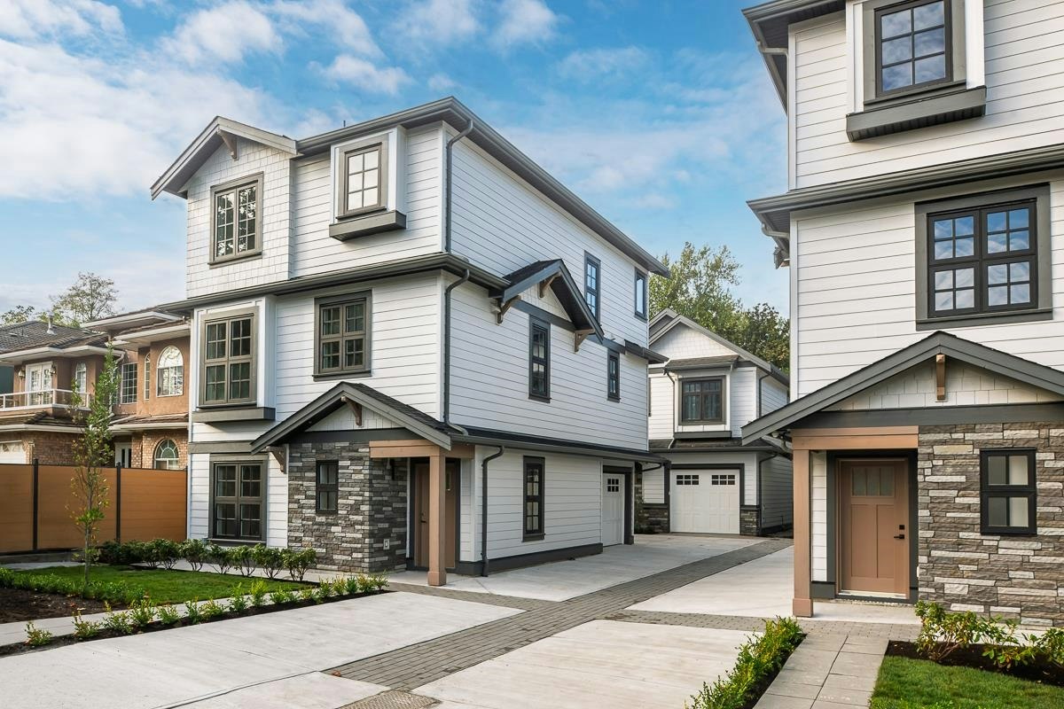 2-7609 Coldicutt Street, Burnaby, BC, V3N 3Z5