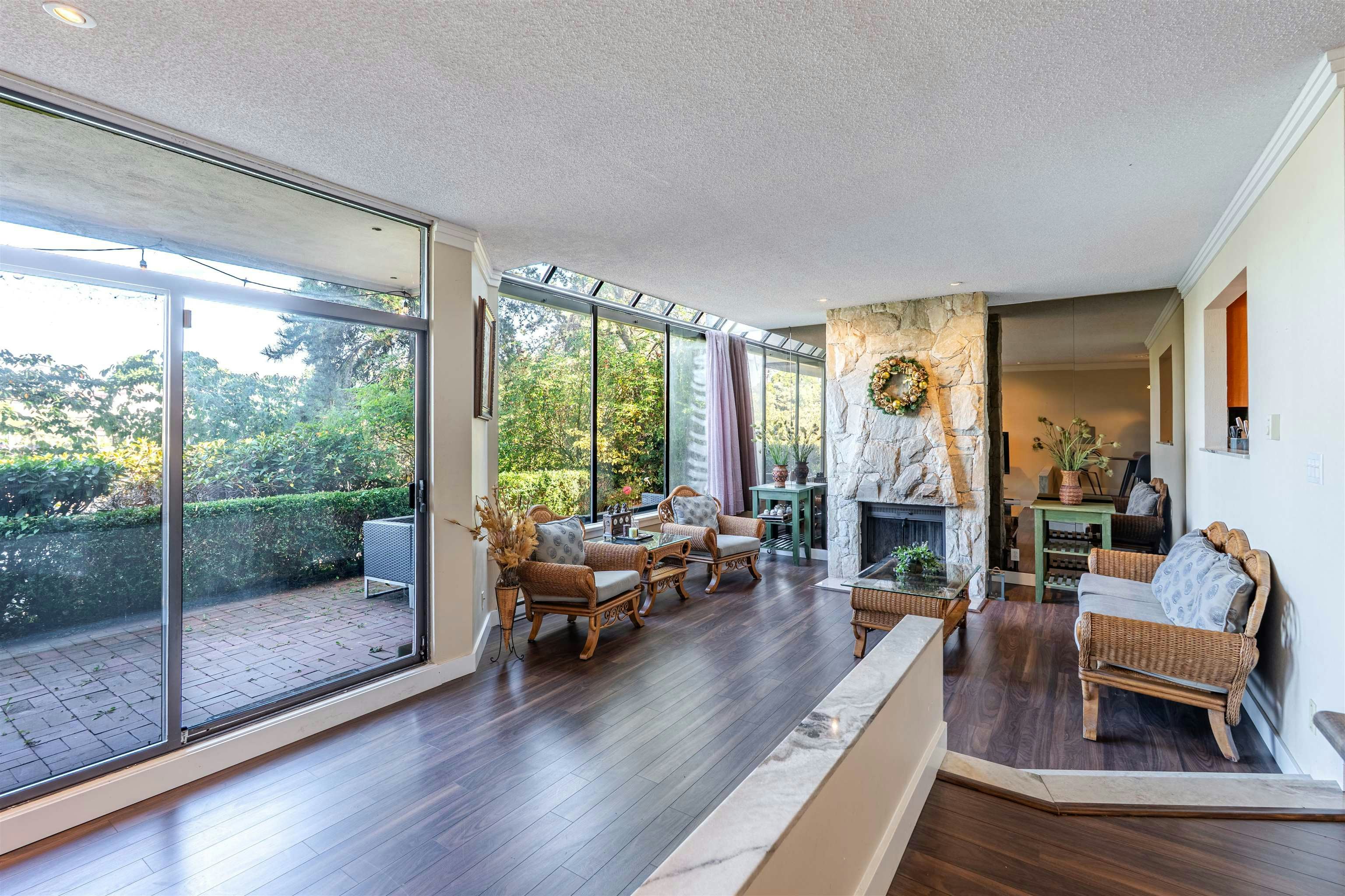 1200 Island Park Walk, Vancouver, BC, V6H 3T4