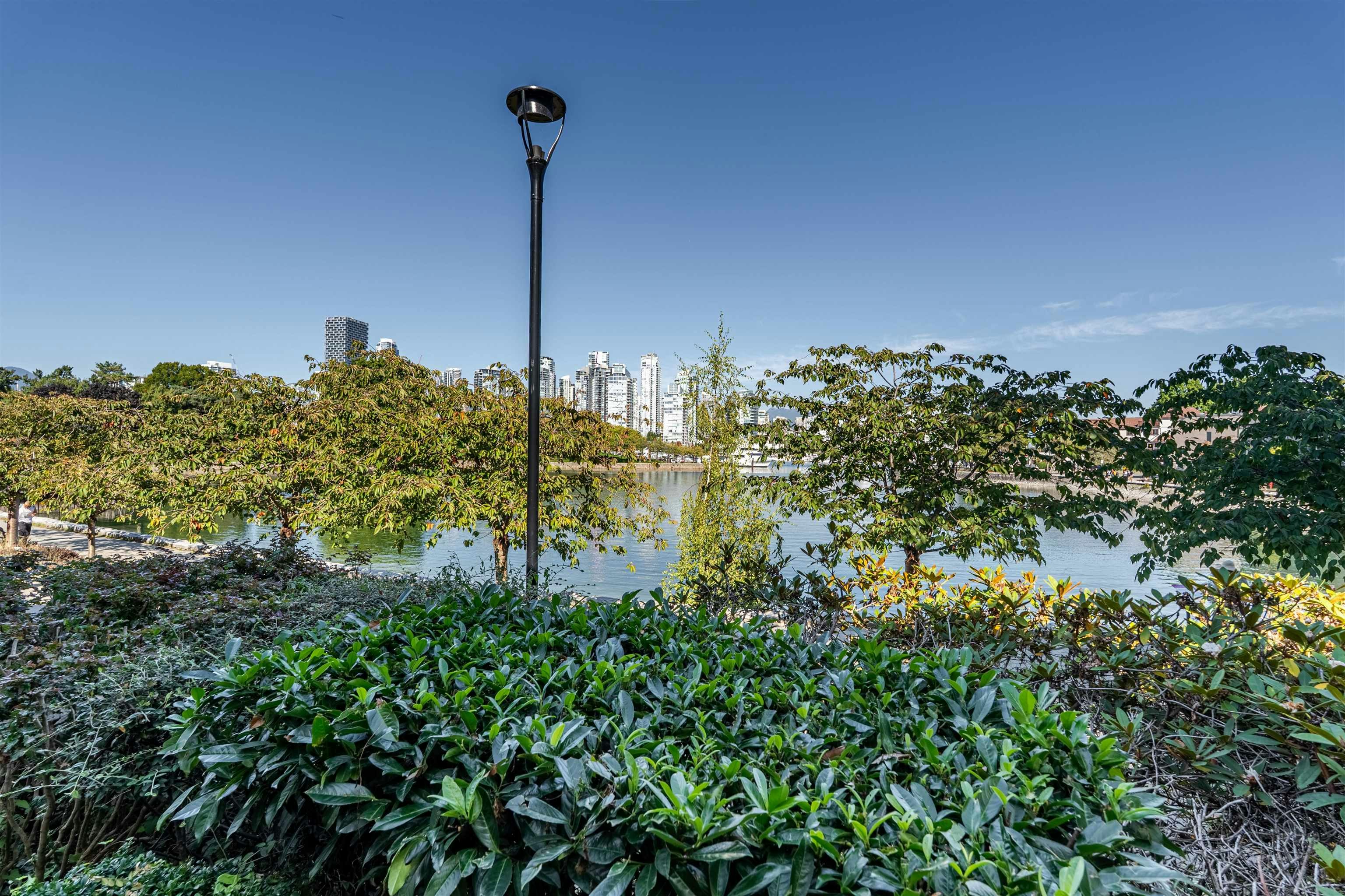 1200 Island Park Walk, Vancouver, BC, V6H 3T4 - 13