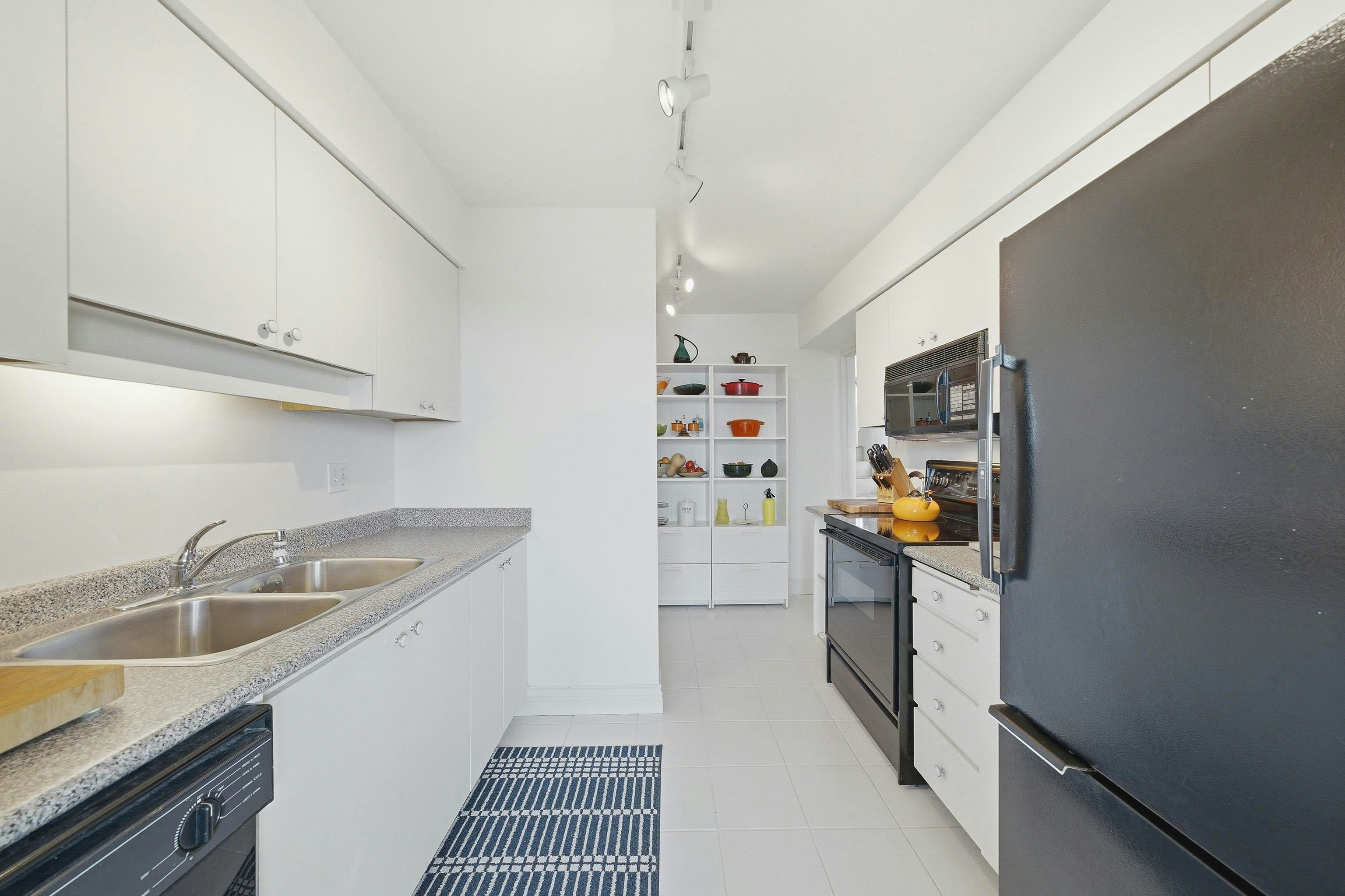 533-666 Leg In Boot Square, Vancouver, BC, V5Z 4B3 - 20