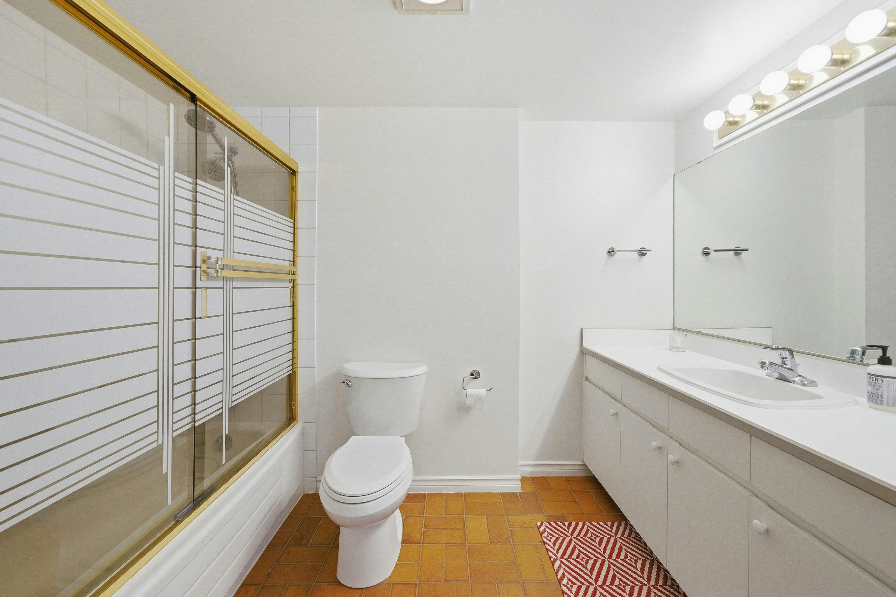 533-666 Leg In Boot Square, Vancouver, BC, V5Z 4B3 - 31