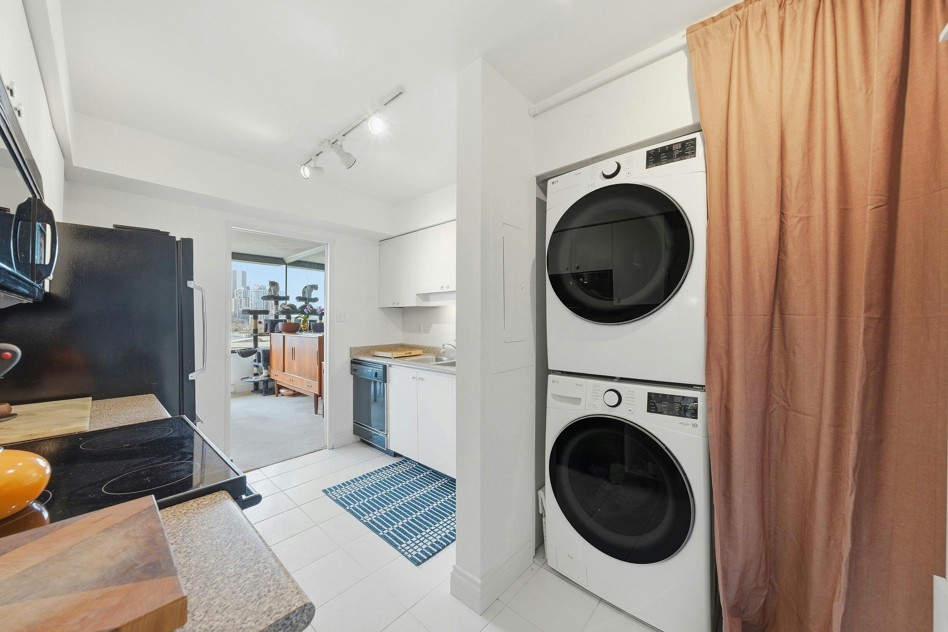 533-666 Leg In Boot Square, Vancouver, BC, V5Z 4B3 - 19
