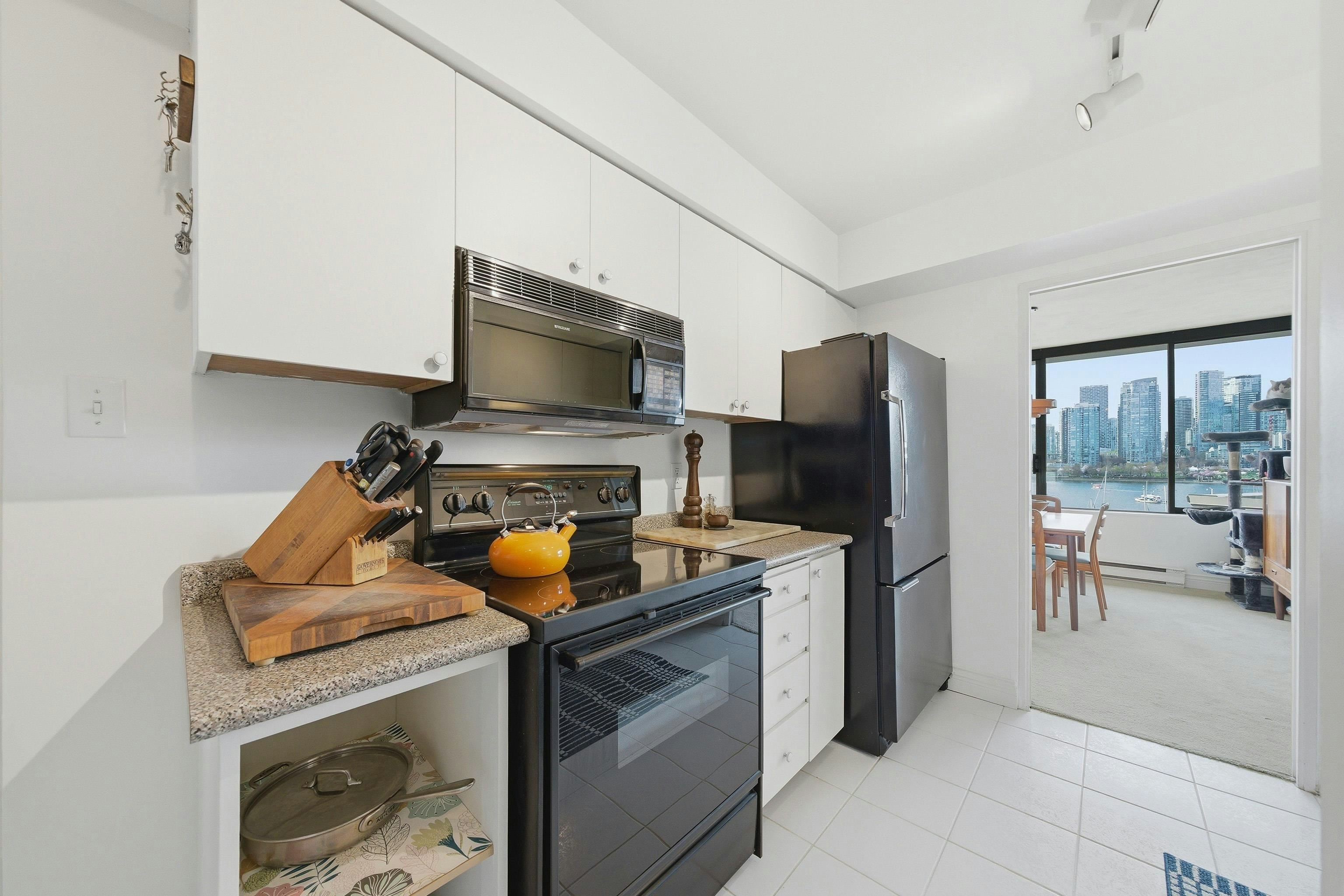 533-666 Leg In Boot Square, Vancouver, BC, V5Z 4B3 - 17