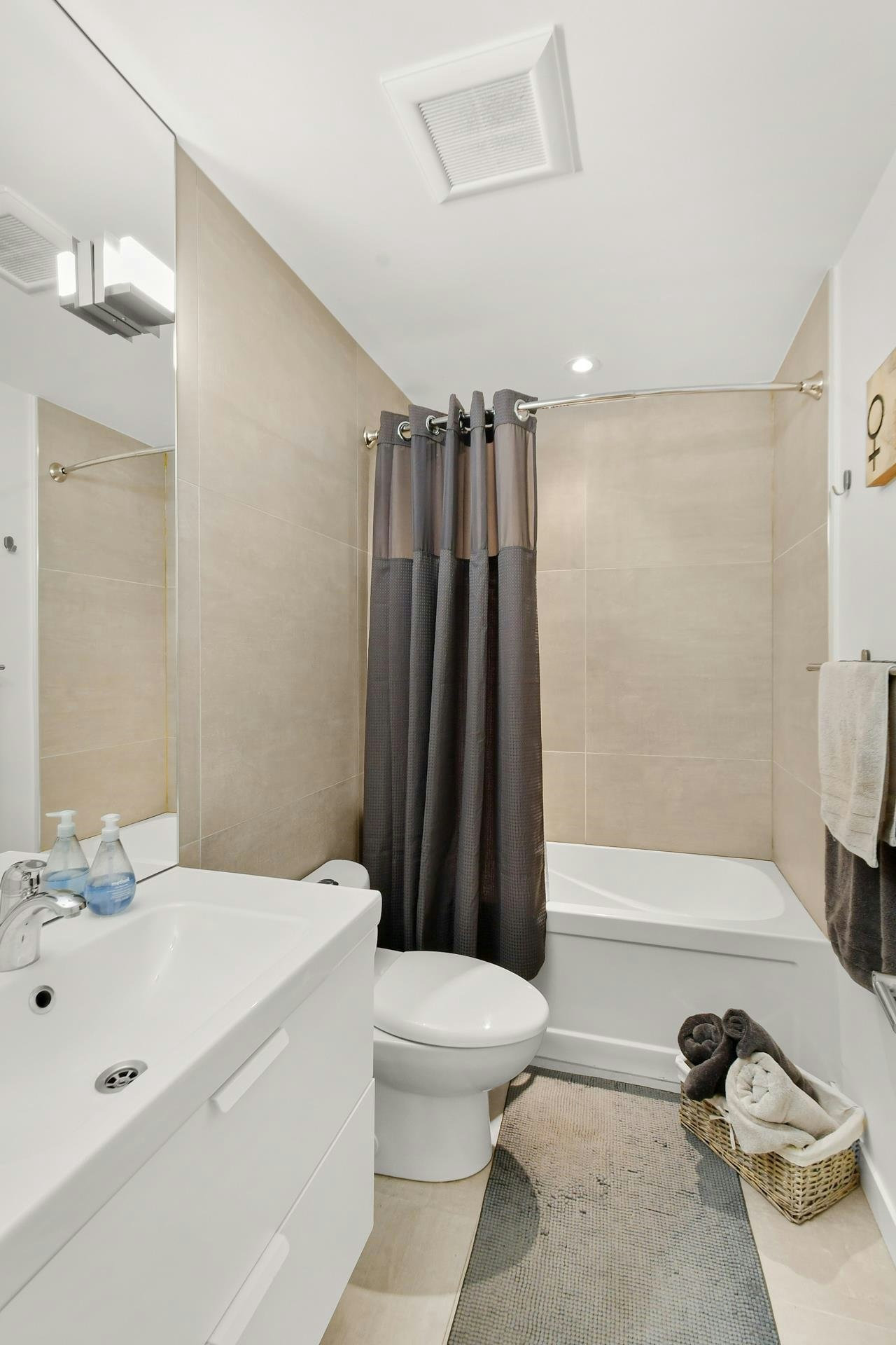 410-120 E 4th Street, North Vancouver, BC, V7L 1H6 - 13