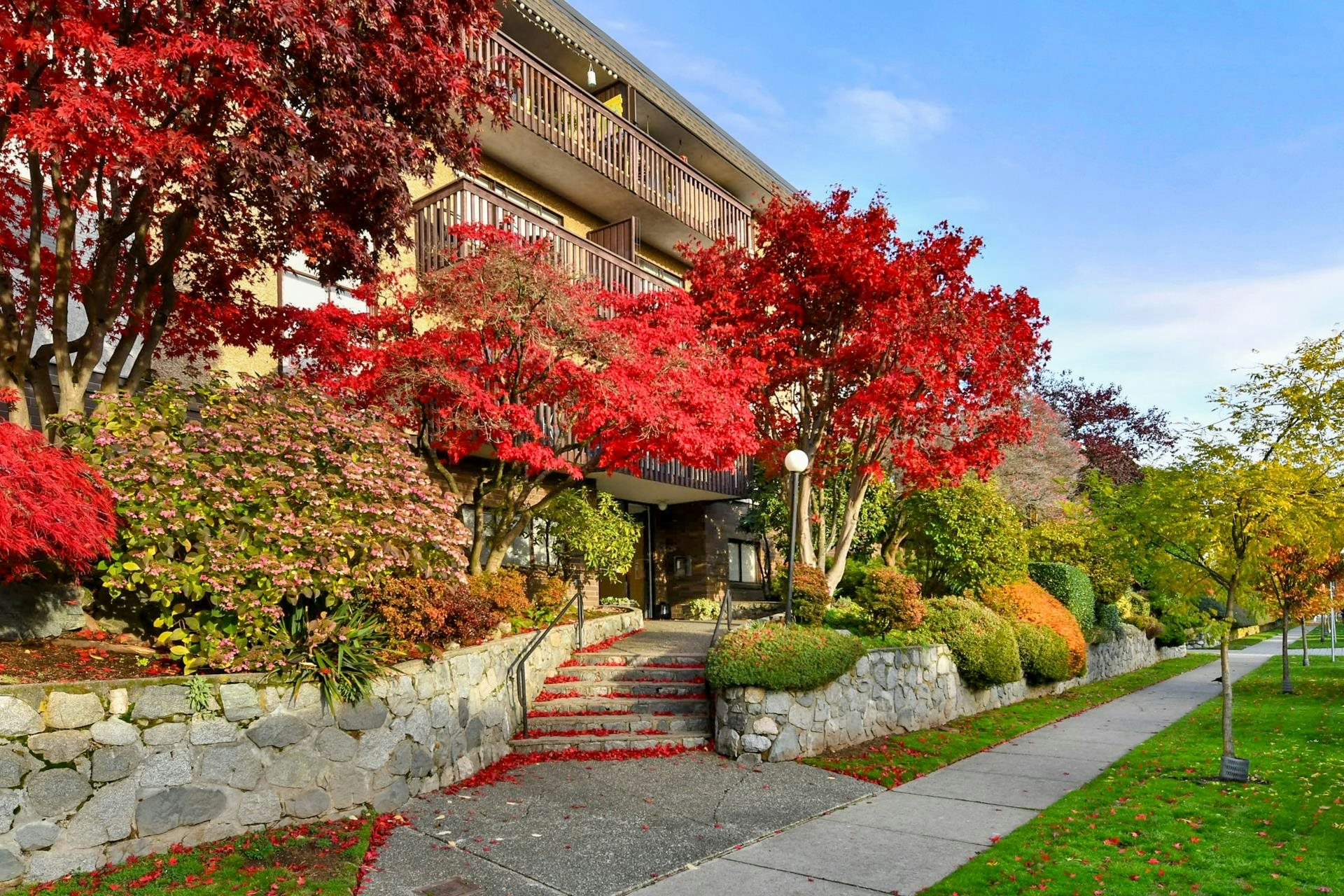 410-120 E 4th Street, North Vancouver, BC, V7L 1H6