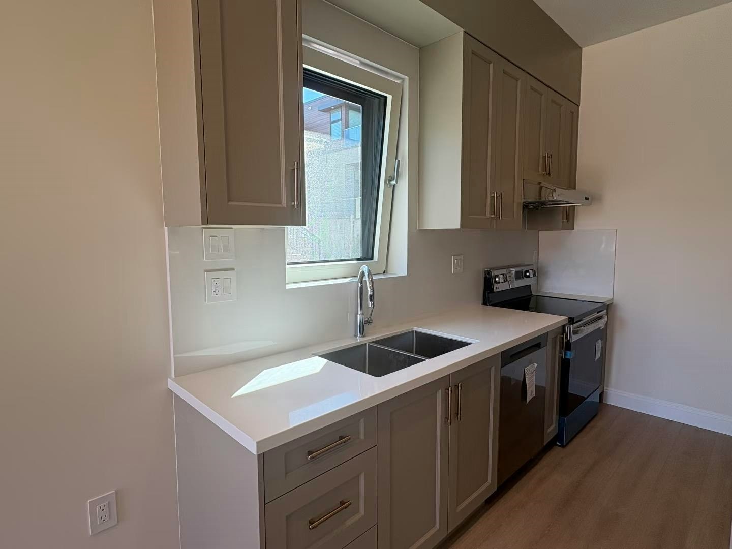 1115 W 48 Avenue, Vancouver, BC, V6M 2N4 - 6