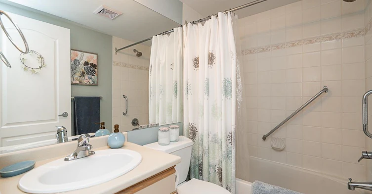 3rd Floor-15165 Marine Drive, Surrey, BC, V4B 1C5 - 12