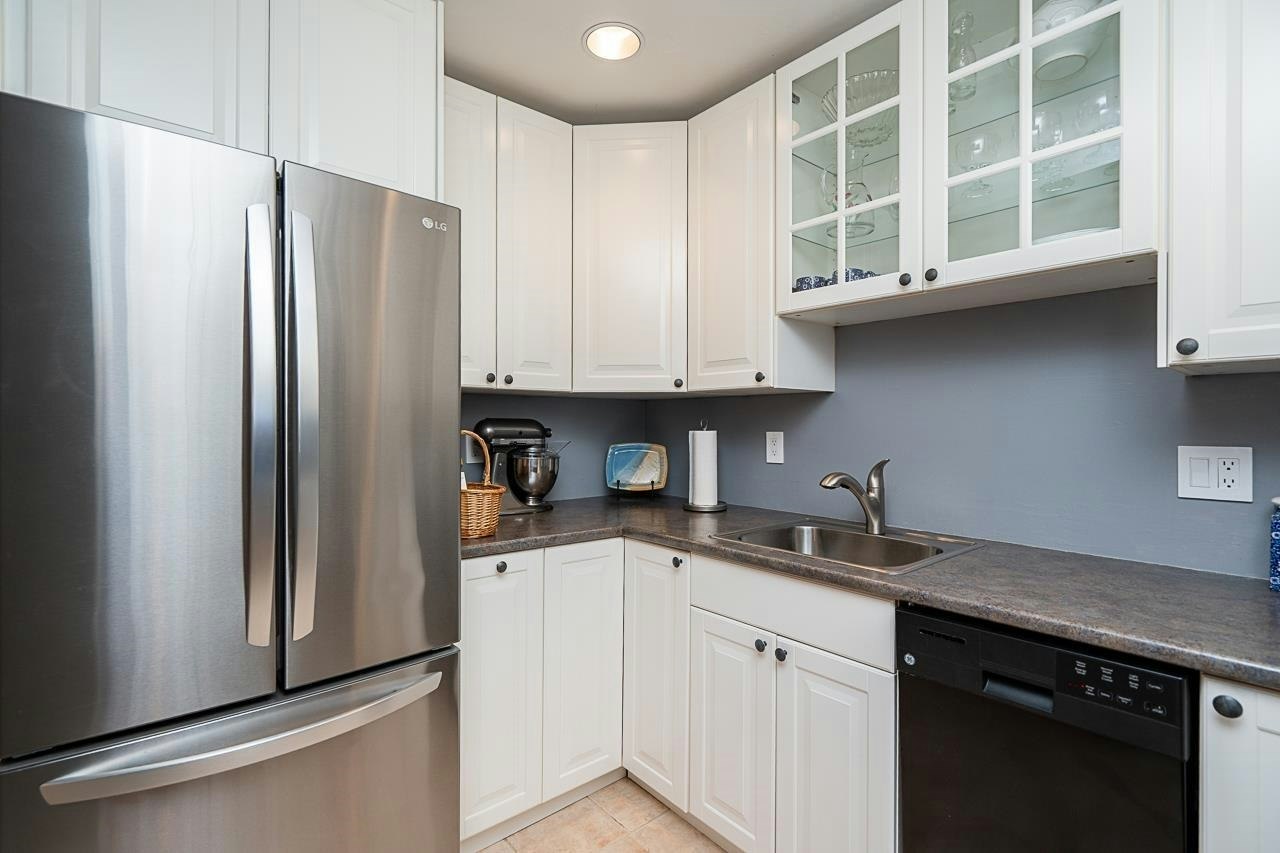 3rd Floor-15165 Marine Drive, Surrey, BC, V4B 1C5 - 6