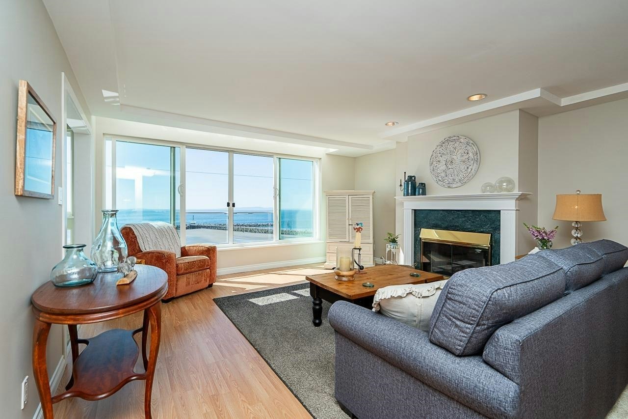 3rd Floor-15165 Marine Drive, Surrey, BC, V4B 1C5 - 2