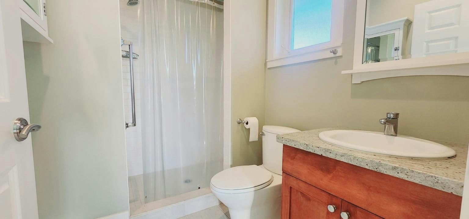 2491 W 14th Avenue, Vancouver, BC, V6K 2W4 - 11