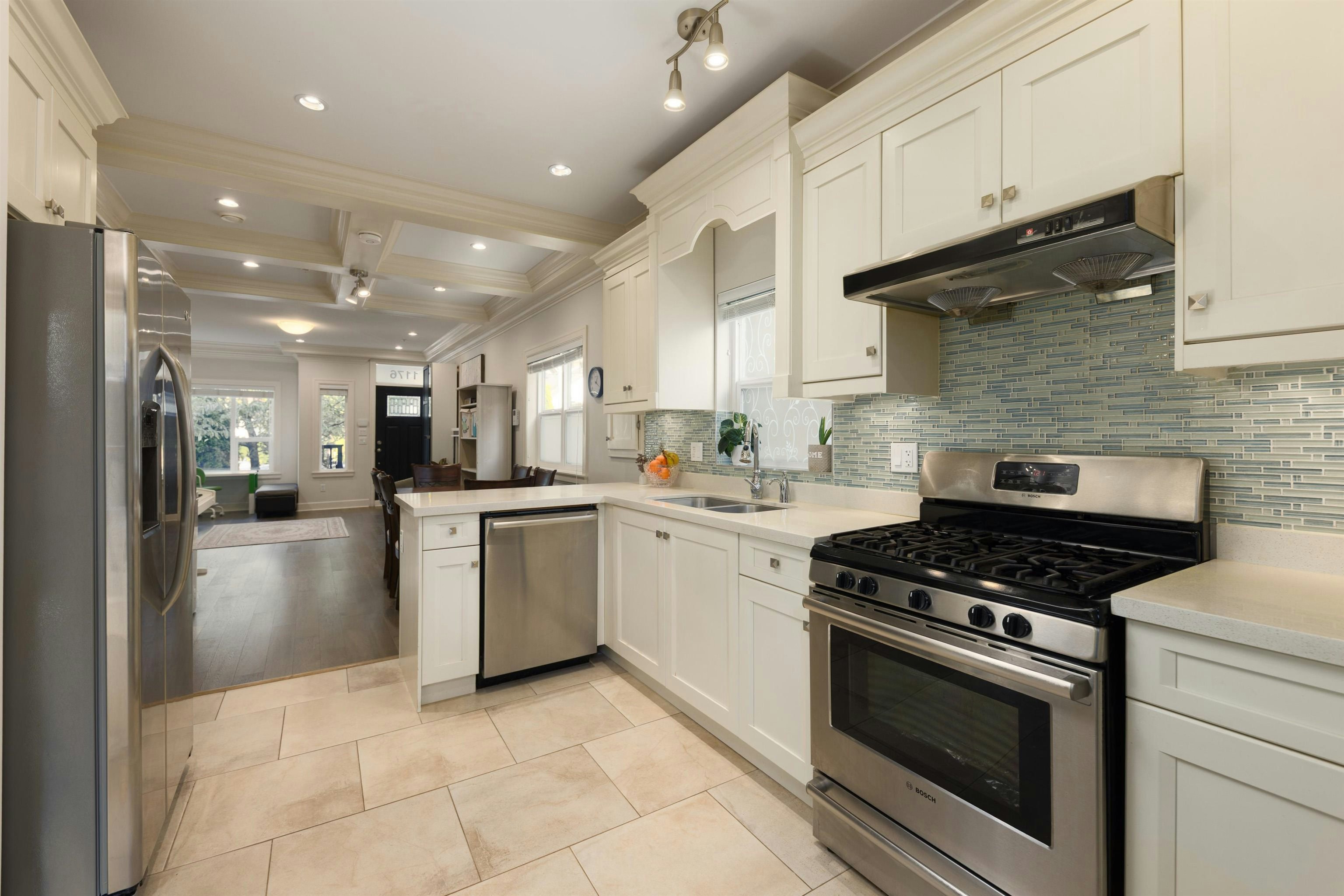 1176 E King Edward Avenue, Vancouver, BC, V5V 2G2 - 13