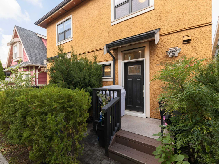 1176 E King Edward Avenue, Vancouver, BC, V5V 2G2 - 23