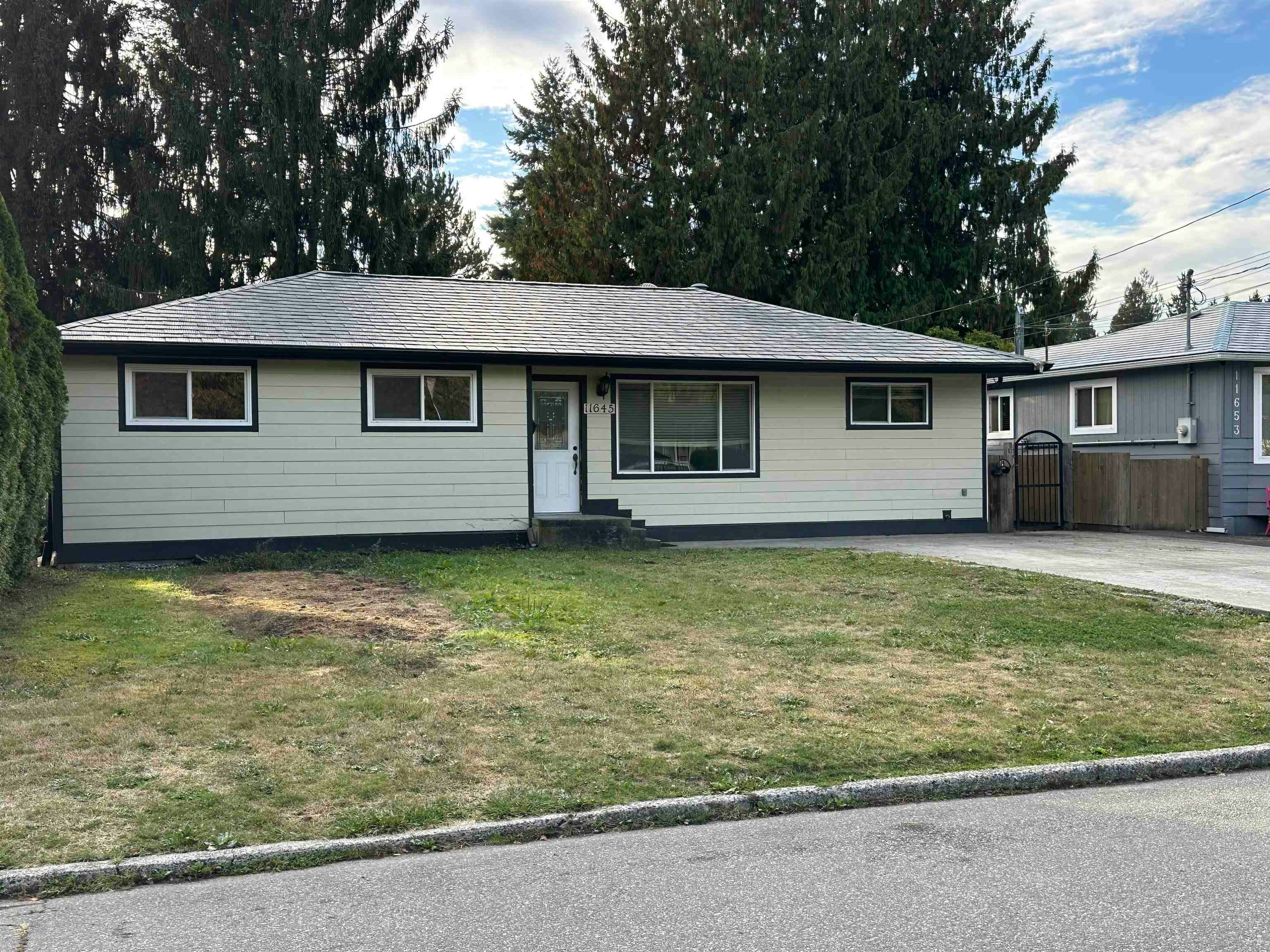 11645 Steeves Street, Maple Ridge, BC, V2X 4X5
