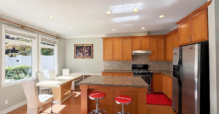 6780 Lynas Lane, Richmond, BC, V7C 3K7 - 3