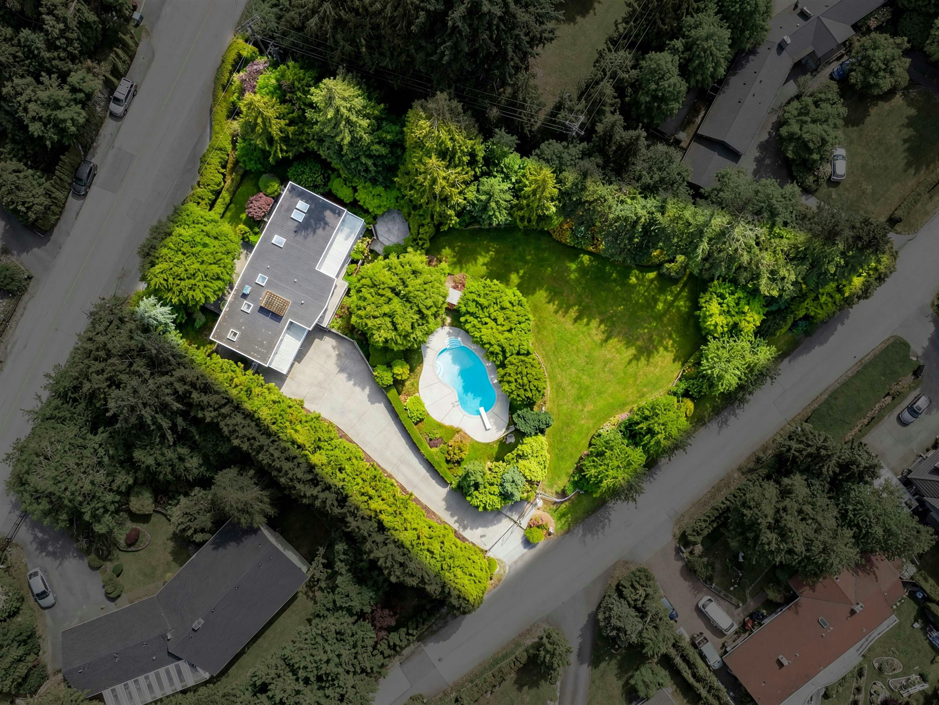 680 St. Andrews Road, West Vancouver, BC, V7S 1V6