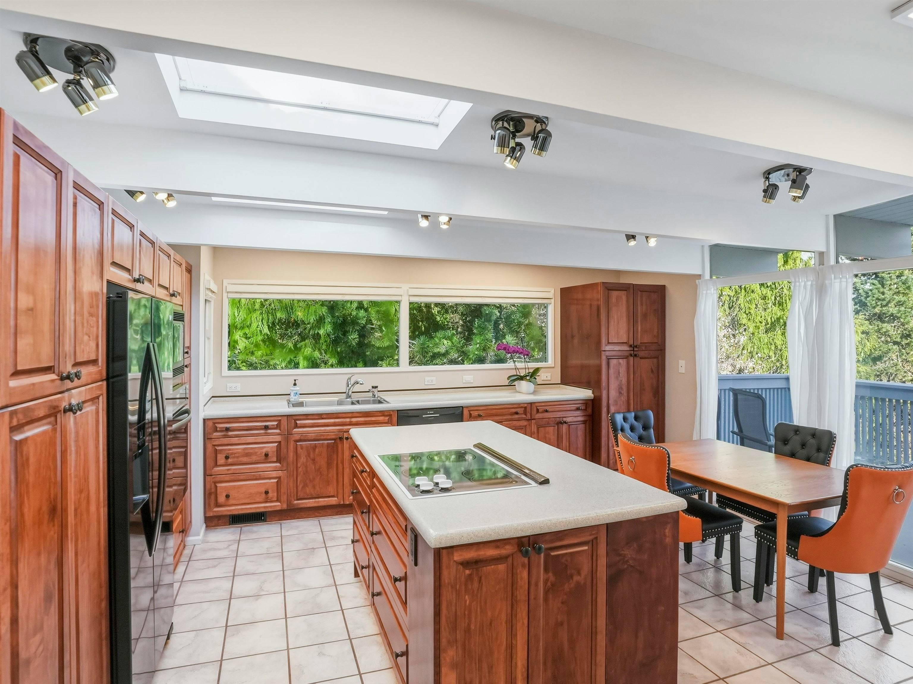 680 St. Andrews Road, West Vancouver, BC, V7S 1V6 - 11
