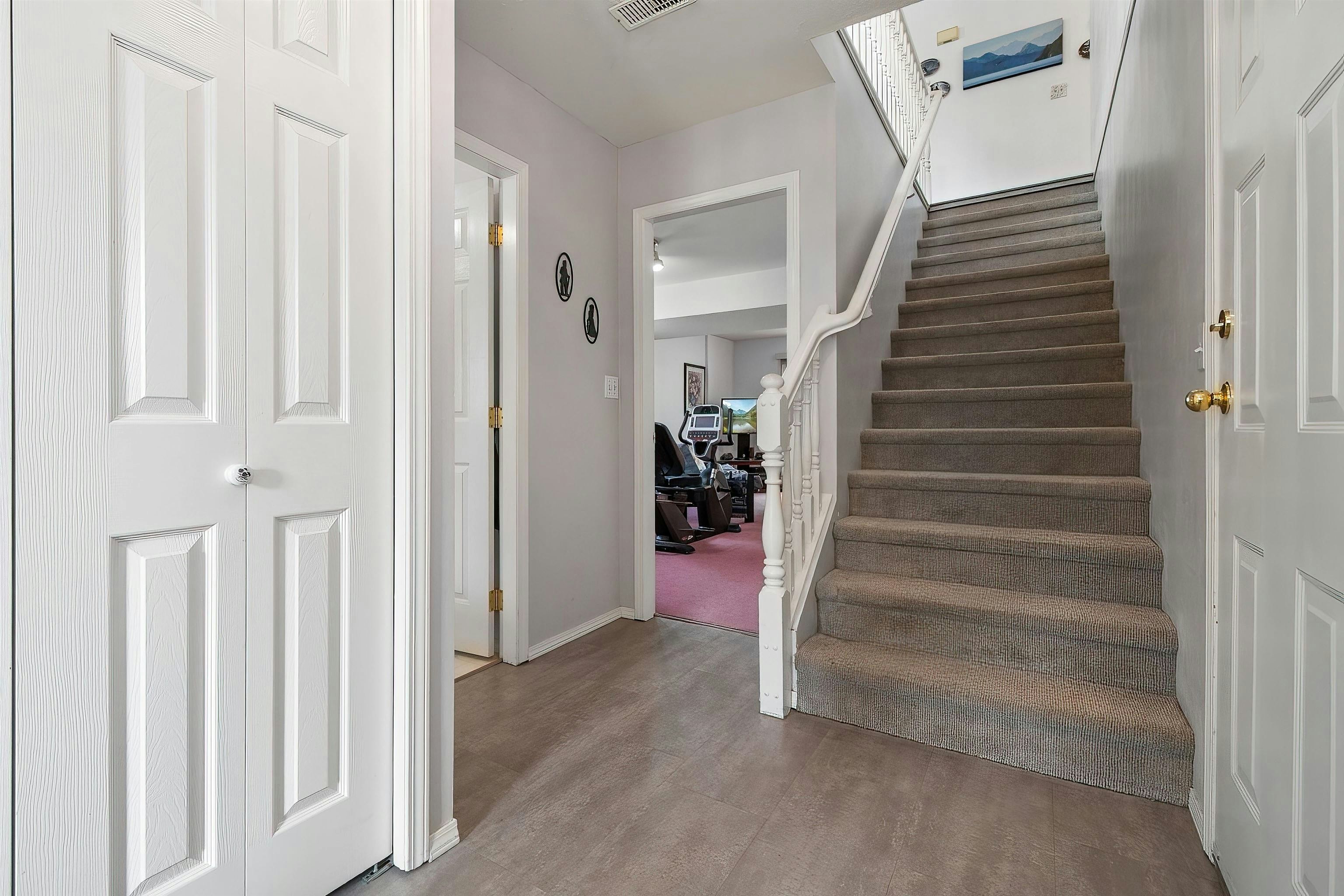 425 Hadway Drive - 4