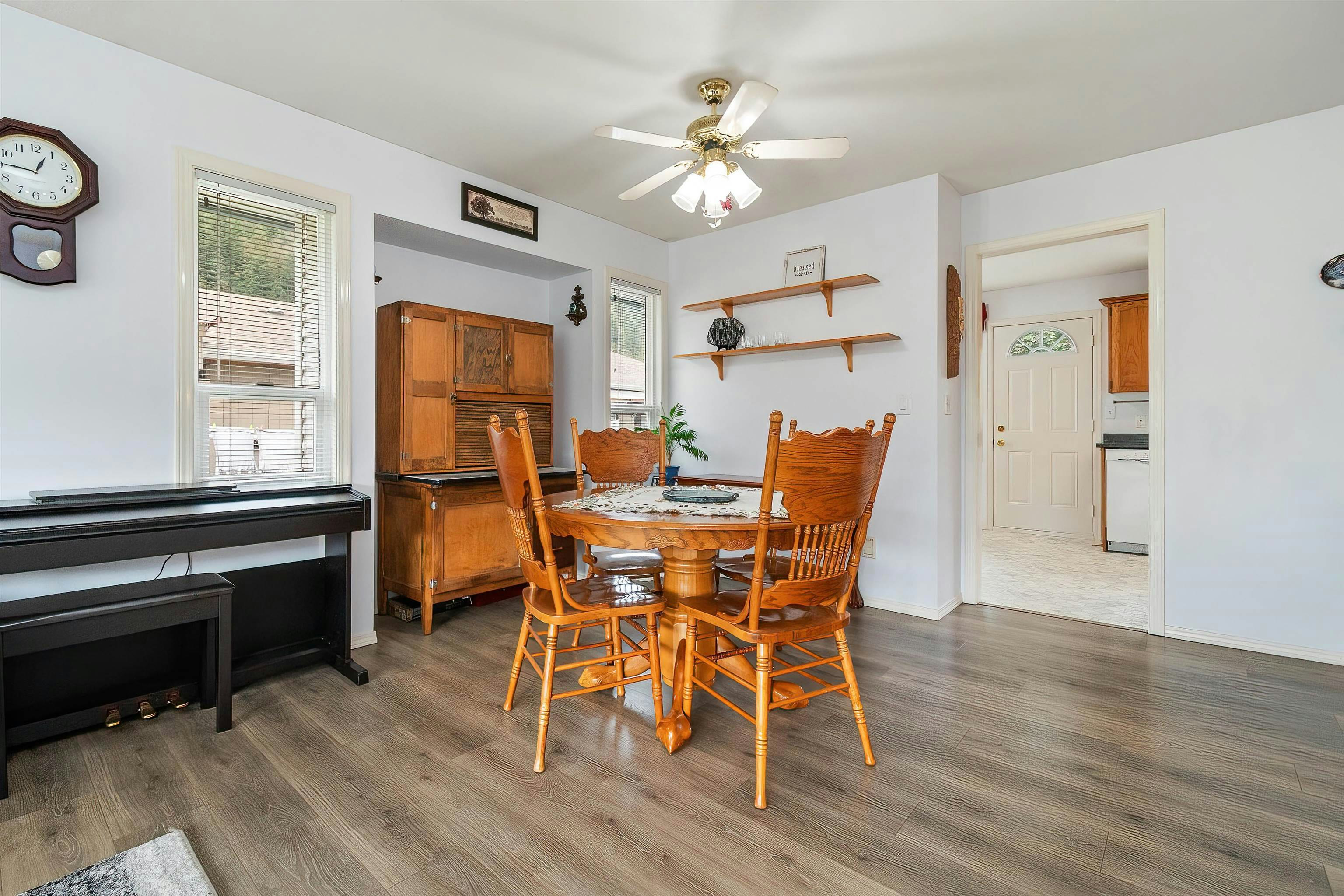 425 Hadway Drive, Harrison Hot Springs, BC, V0M 1K0 - 7
