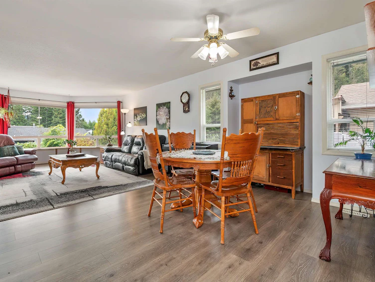 425 Hadway Drive, Harrison Hot Springs, BC, V0M 1K0 - 6