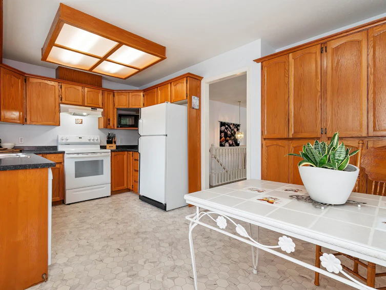 425 Hadway Drive, Harrison Hot Springs, BC, V0M 1K0 - 14