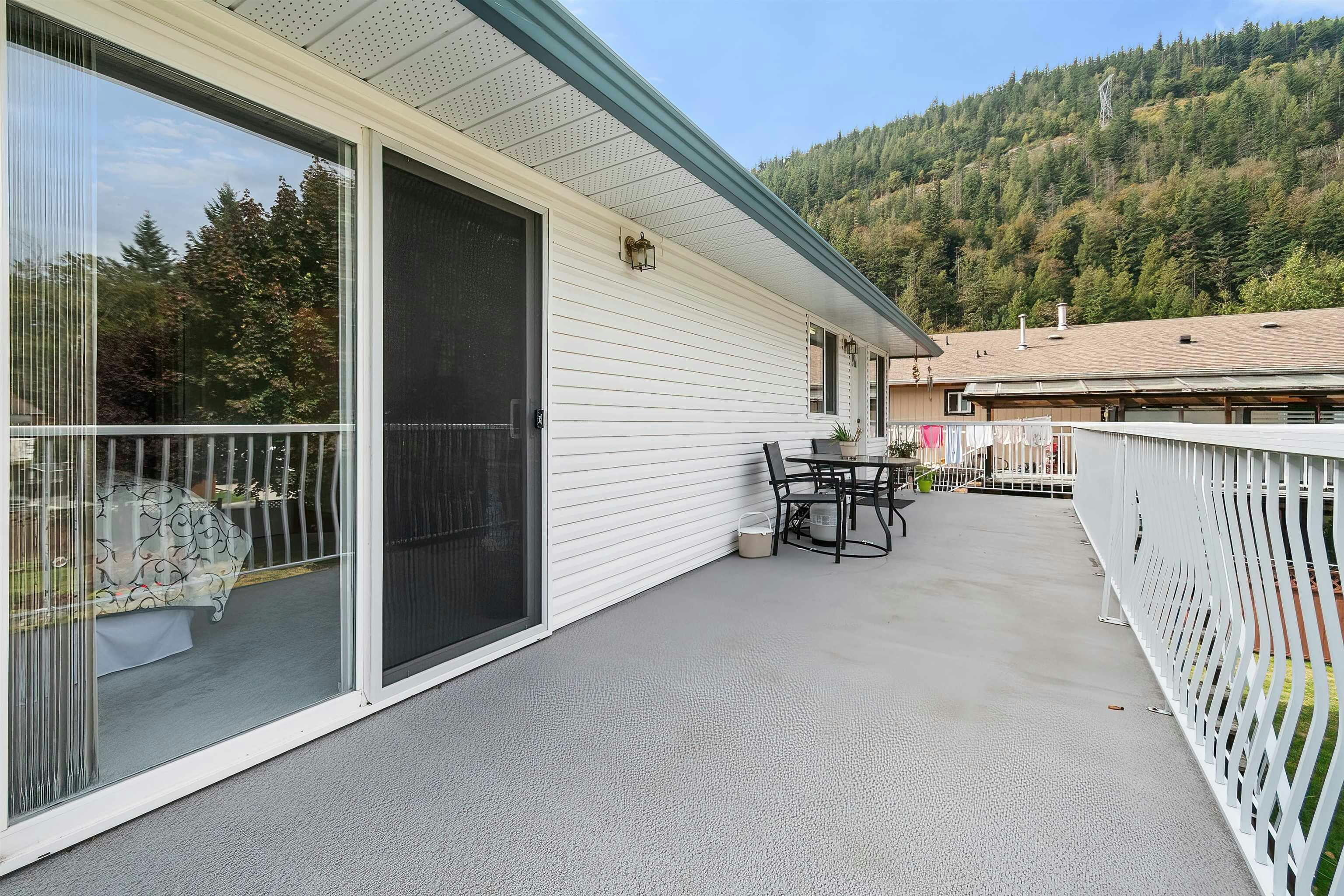 425 Hadway Drive, Harrison Hot Springs, BC, V0M 1K0 - 32