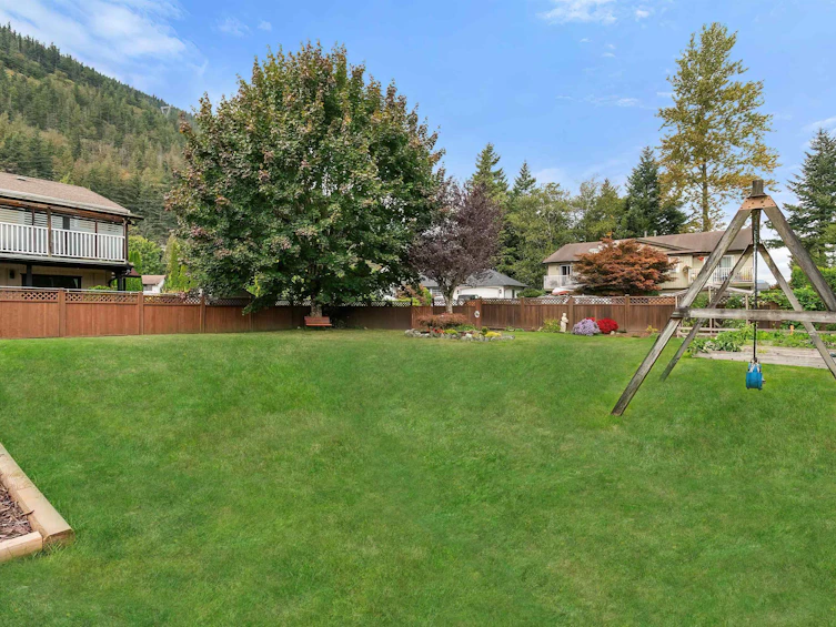 425 Hadway Drive, Harrison Hot Springs, BC, V0M 1K0 - 35