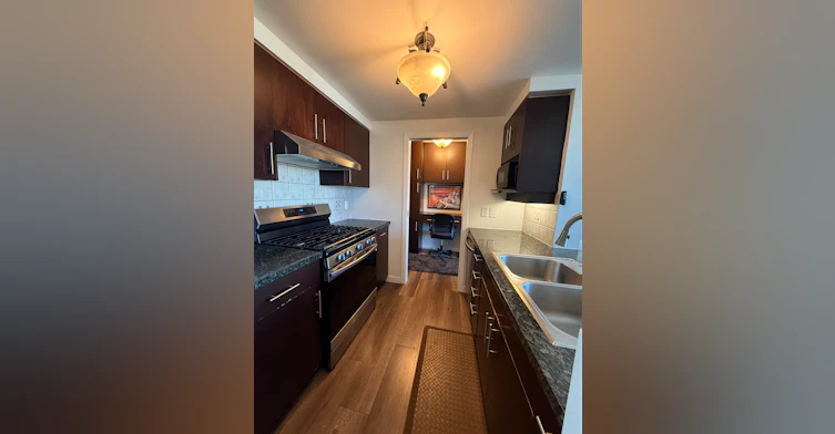 3305-193 Aquarius Mews, Vancouver, BC, V6Z 2Z2 - 8
