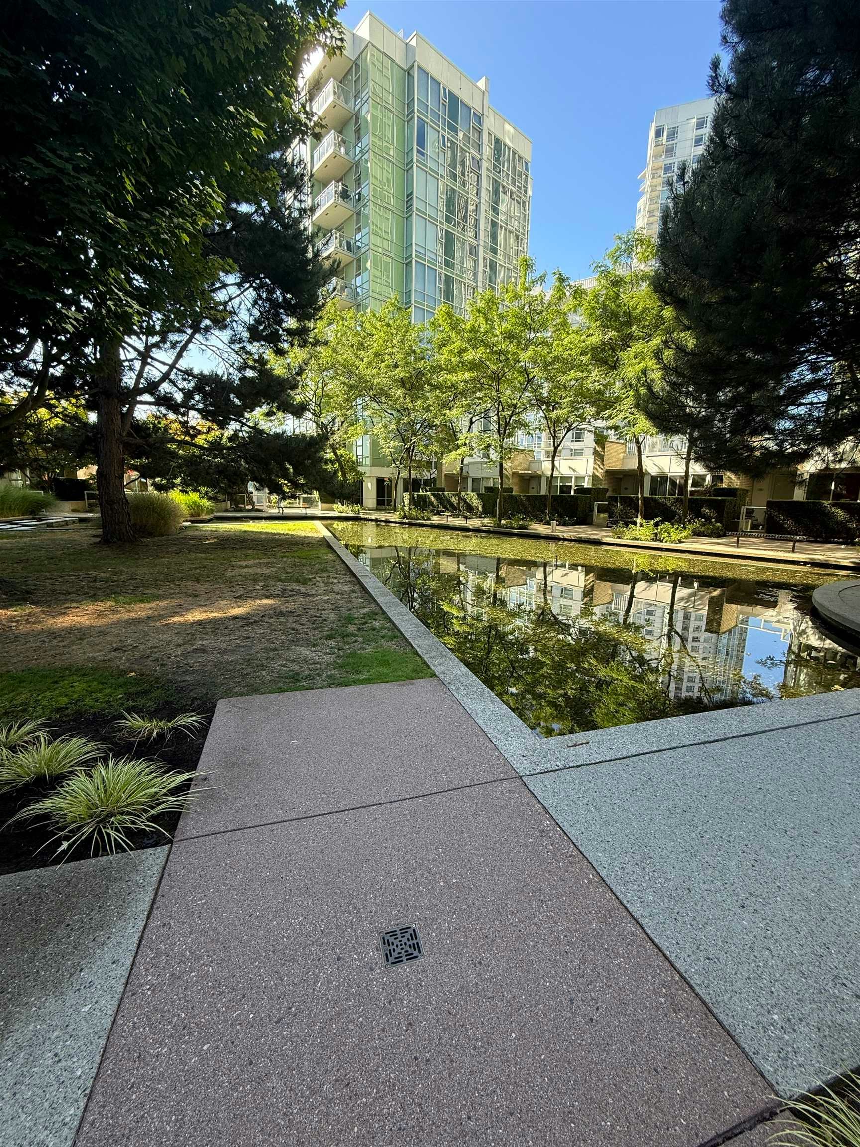 3305-193 Aquarius Mews, Vancouver, BC, V6Z 2Z2 - 16