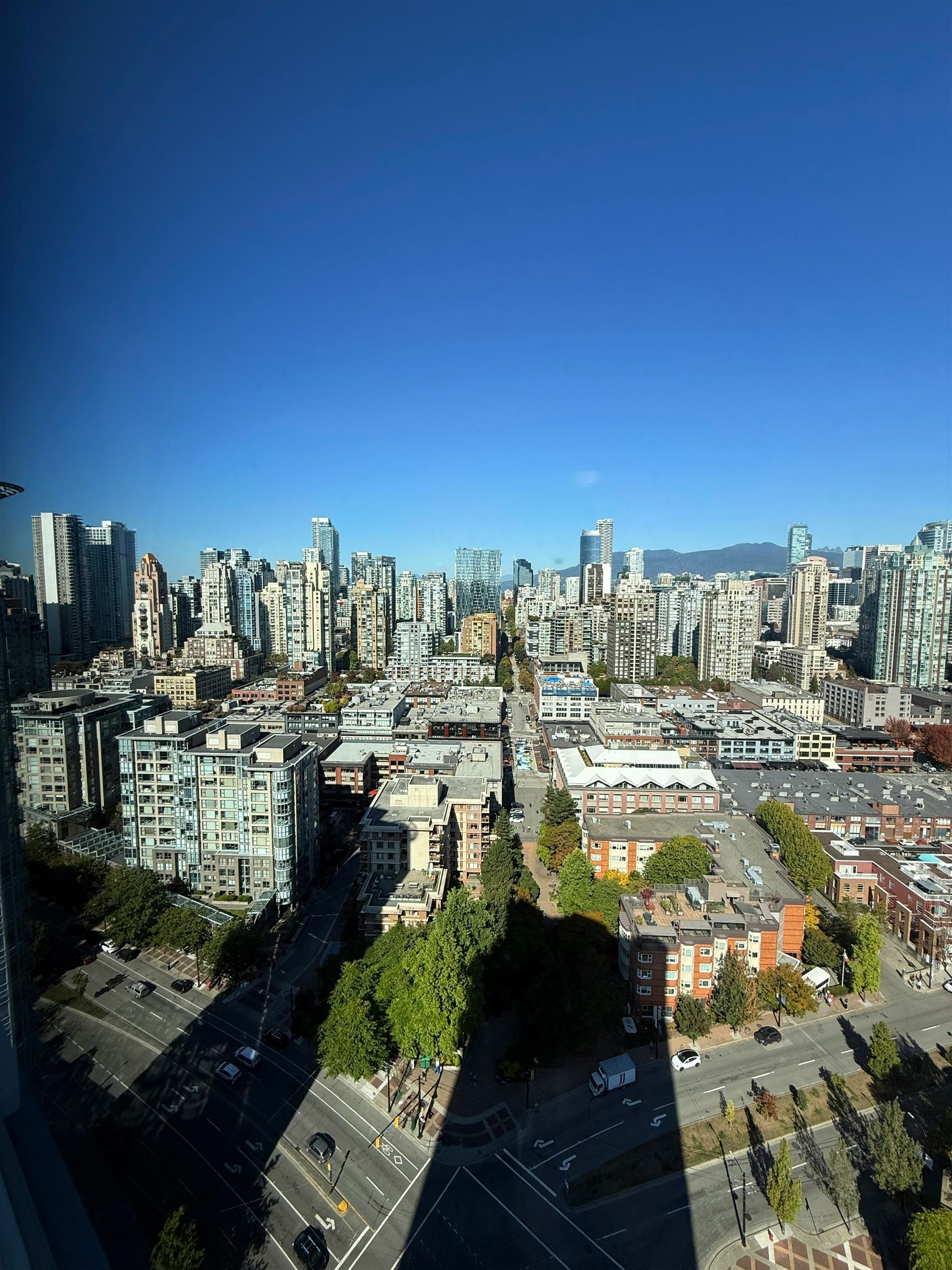 3305-193 Aquarius Mews, Vancouver, BC, V6Z 2Z2 - 17