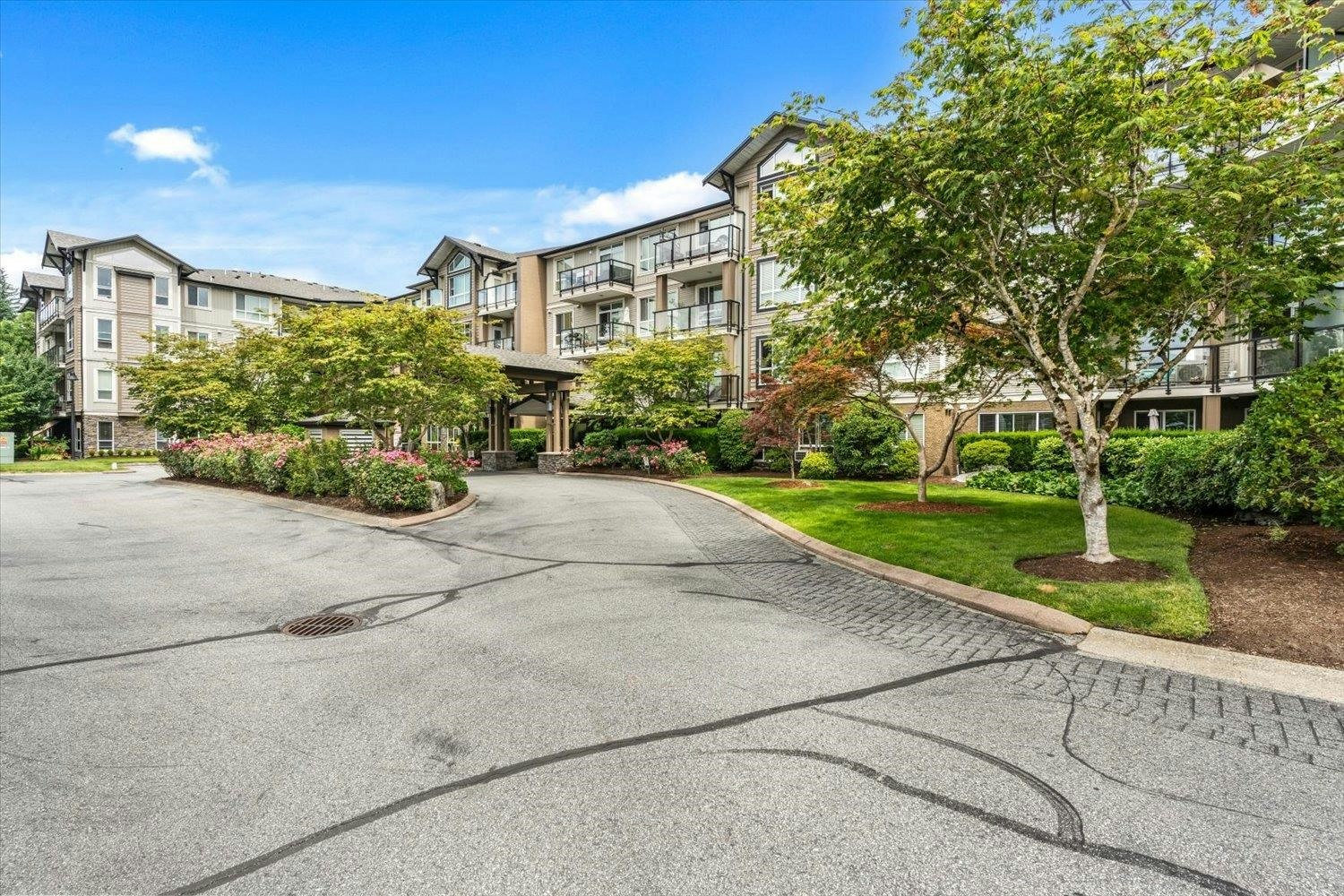 313-32729 Garibaldi Drive, Abbotsford, BC, V2T 0A6 - 3