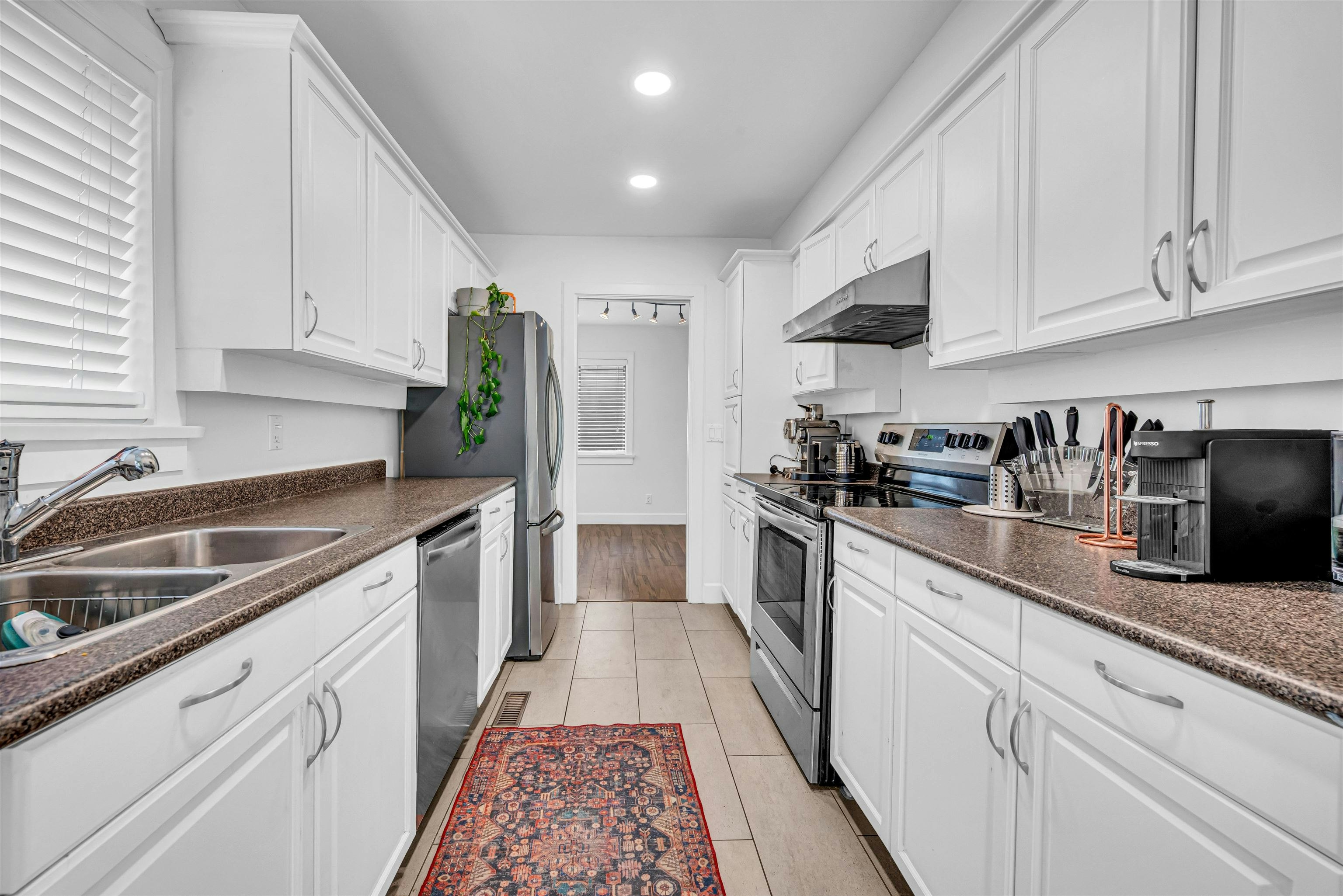7237 Quatsino Drive, Vancouver, BC, V5S 4C2 - 6