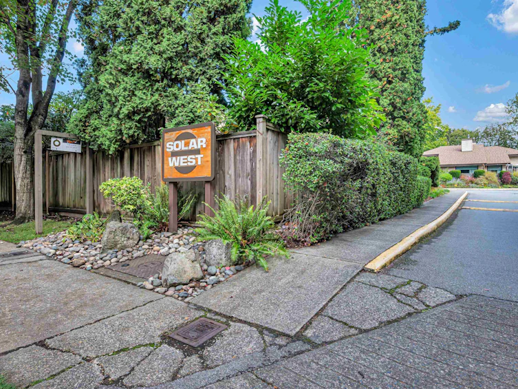 7237 Quatsino Drive, Vancouver, BC, V5S 4C2 - 23