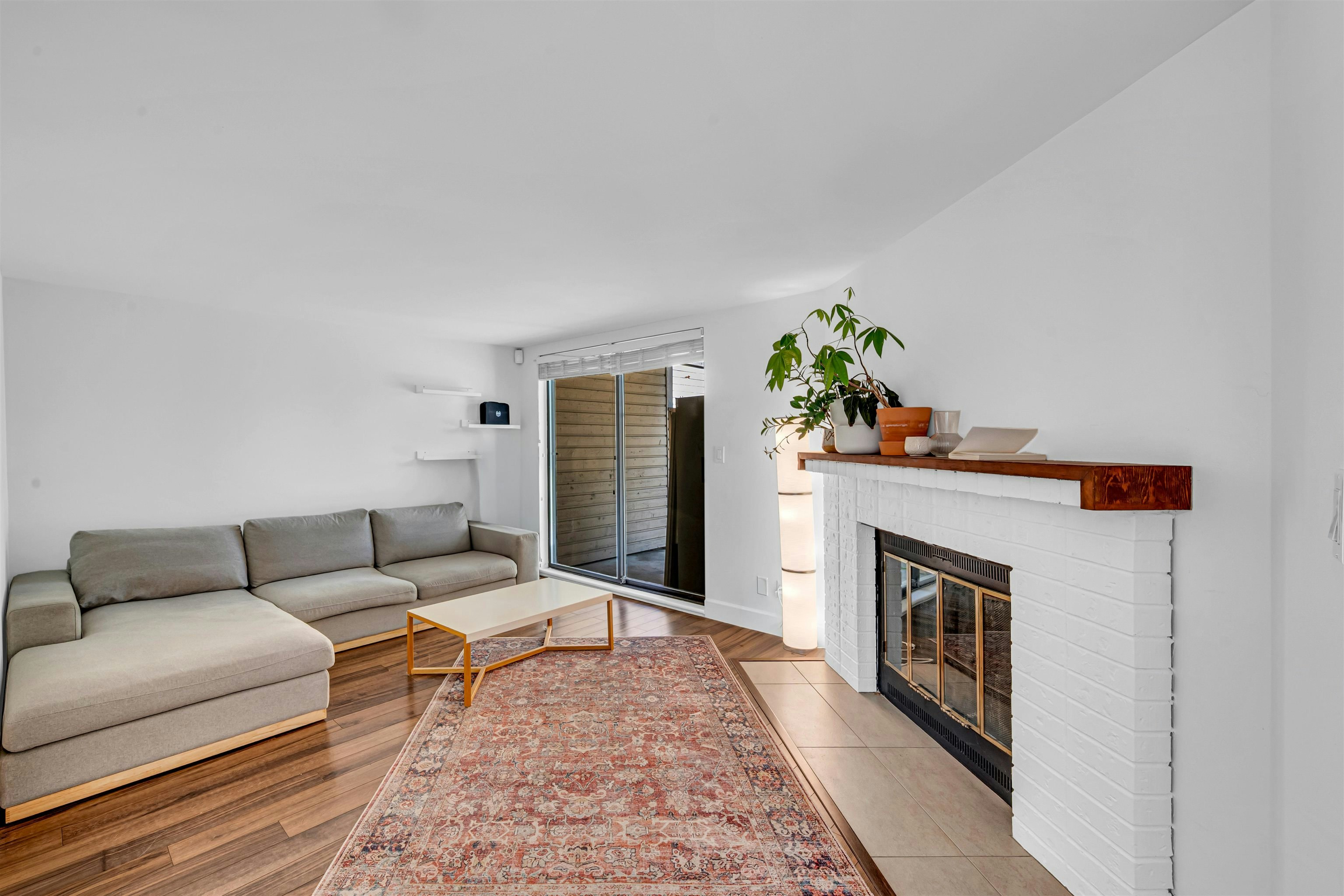 7237 Quatsino Drive, Vancouver, BC, V5S 4C2 - 4