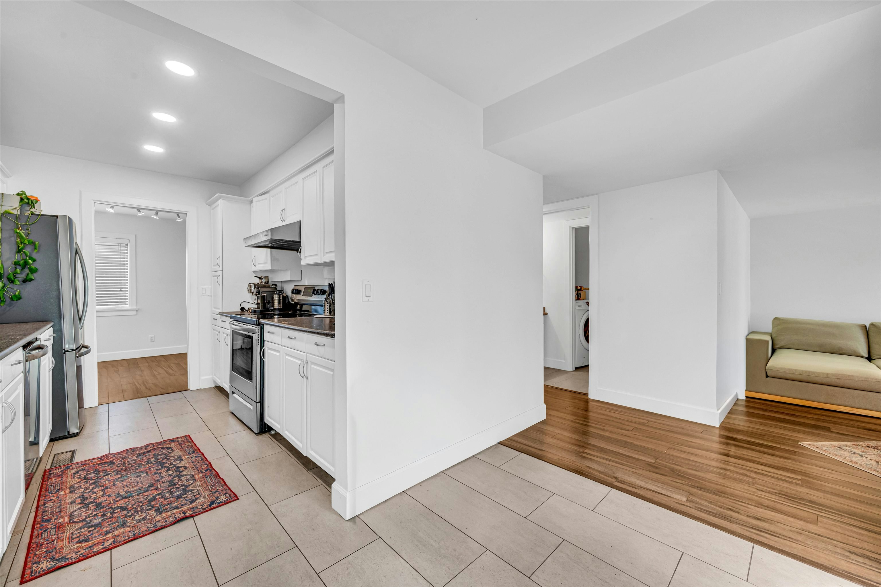 7237 Quatsino Drive, Vancouver, BC, V5S 4C2 - 8