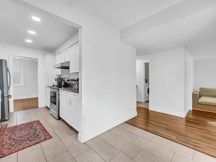 7237 Quatsino Drive, Vancouver, BC, V5S 4C2 - 8