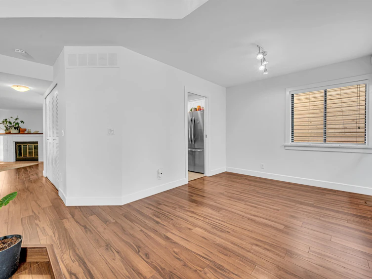 7237 Quatsino Drive, Vancouver, BC, V5S 4C2 - 16