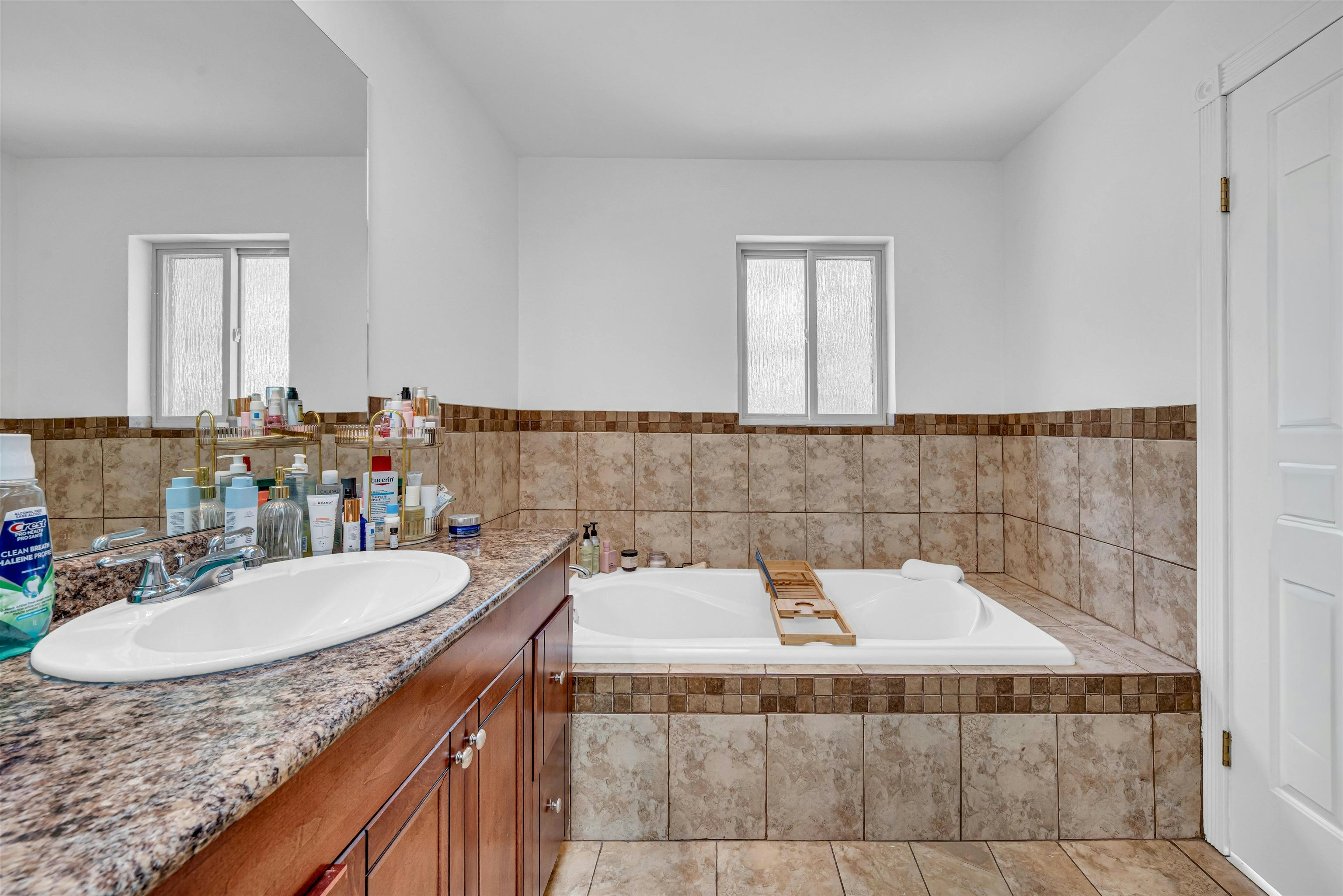7237 Quatsino Drive, Vancouver, BC, V5S 4C2 - 15